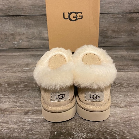 UGG | Nita Ultra Mini Bootie Closed Back Slippers SAND NEW - Picture 4 of 14